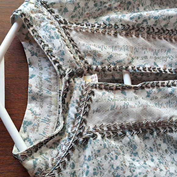 Free People size xs teal and brown print high collar ruffled beaded detail blous - Picture 2 of 7